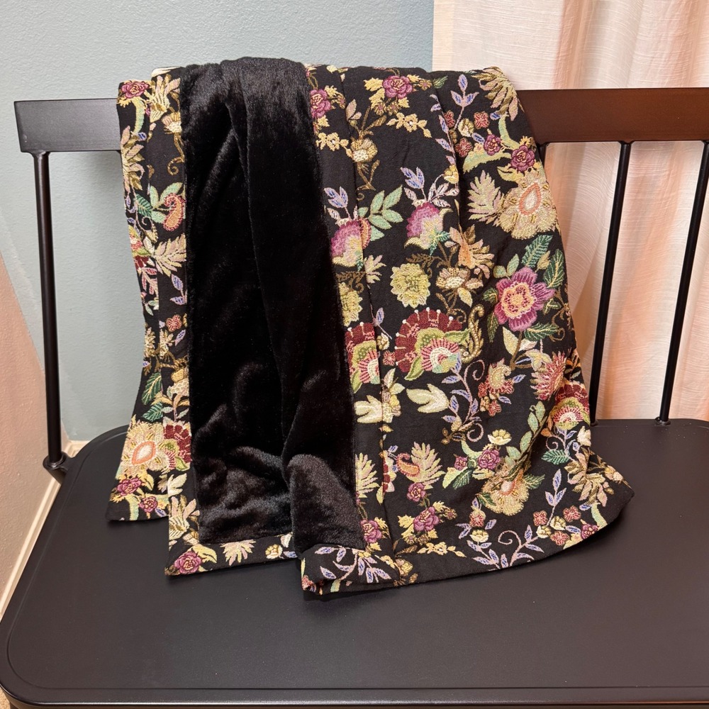 Johnny Was Throw Blanket Unisex OS Black Floral Tapestry Faux Fur H10225 Boho - Picture 3 of 8